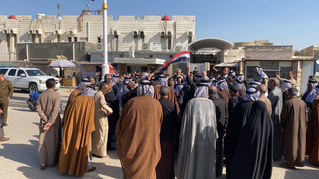 صور من تظاهرة متقاعدي ذي قار القدامي للمطالبة بالامتيازات الجديدة