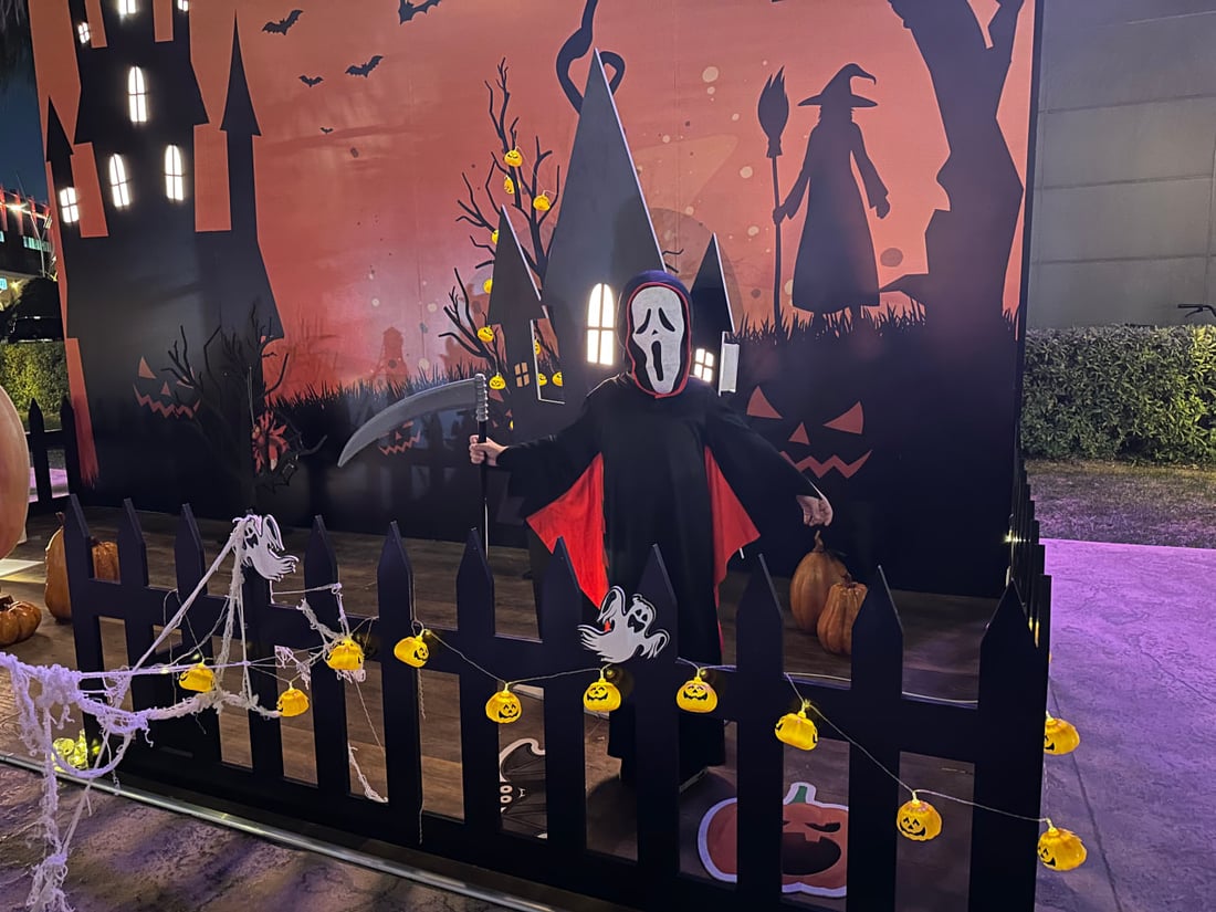 صور وفيديو: أطفال أربيل بأثواب الأشباح والساحرات.. ليلة هالوين مثيرة وأنيقة