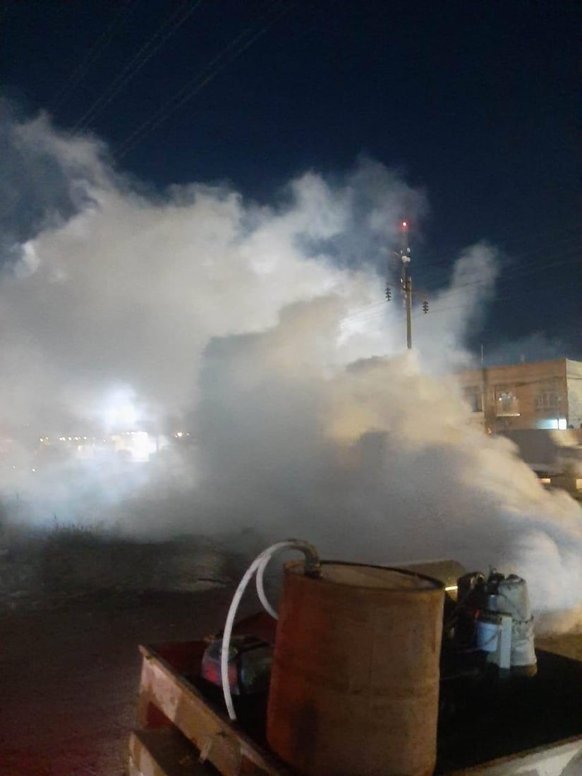 (صور) تضبيب مسائي ودخانيات في واسط للقضاء على بؤر الحشرات.. تكاثرت مع الصيف