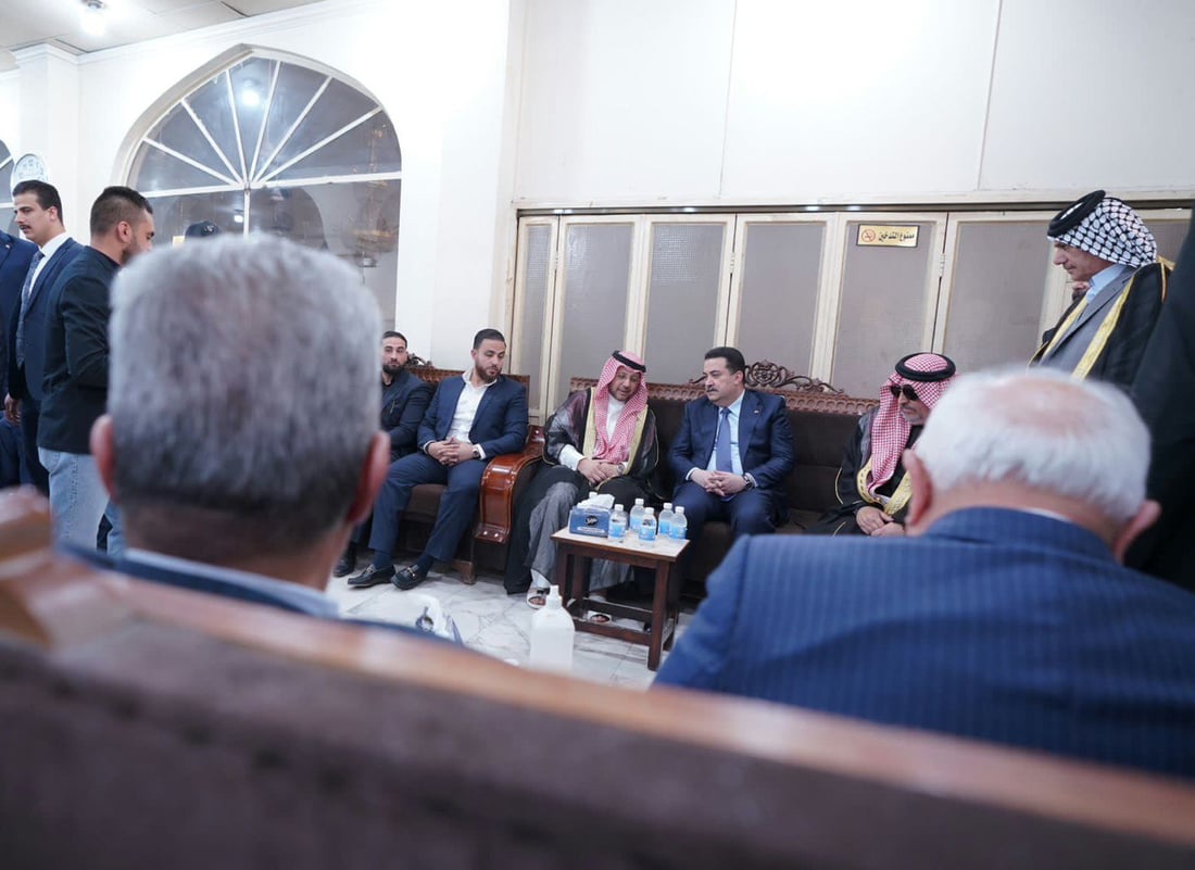 صور: السوداني يحضر مجلس عزاء الوزير الأسبق سامي آل معجون