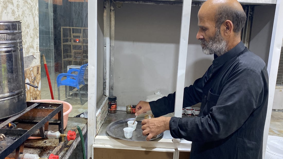 صور: الخبراء يعلمون الهواة أسرار “المطيرجية” في منتدى تراث الناصرية