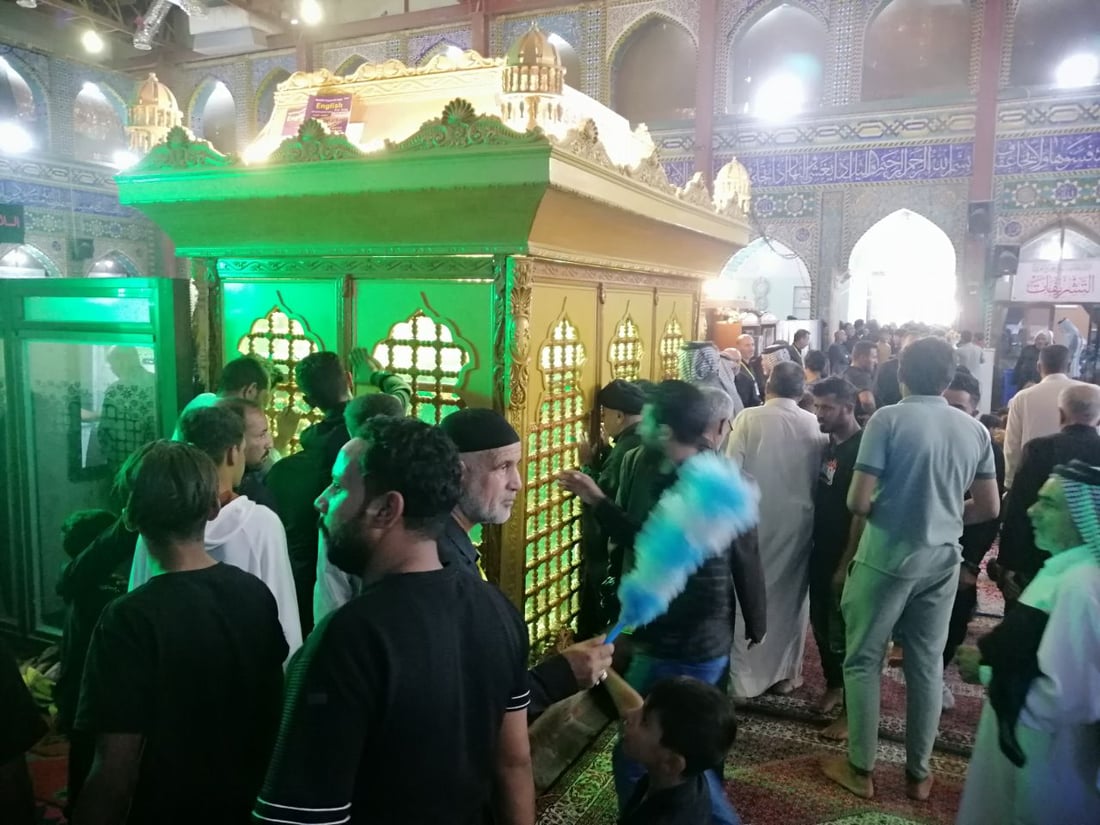 متبرّع قدّم بمفرده 7 آلاف دجاجة.. صور اليوم من زيارة الإمام الحمزة الغربي في بابل