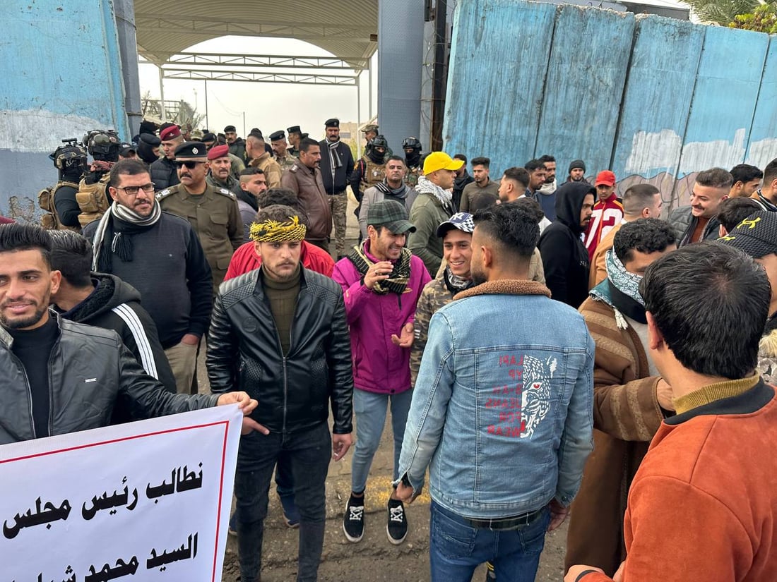 الديوانية.. مستبعدون عن الملاك الدائم يتظاهرون: نطلب توضيحا لحالتنا