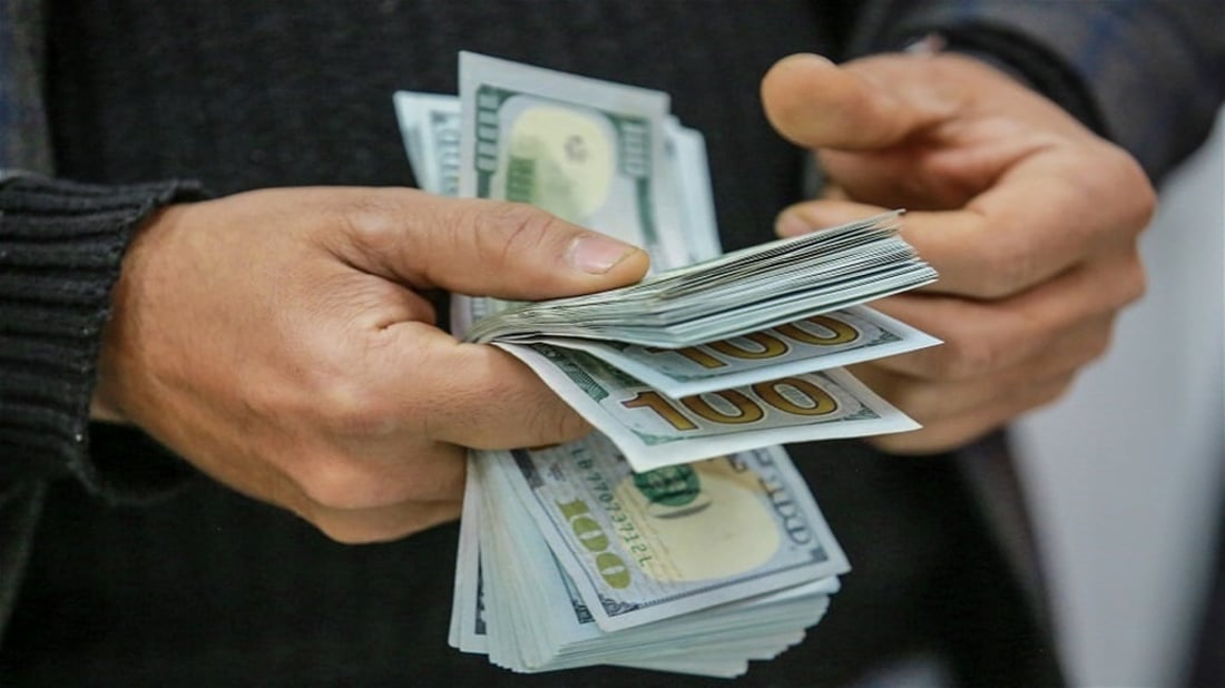 أسعار صرف الدولار في بغداد وأربيل والبصرة اليوم الأحد