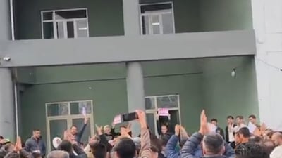 Sharazur teachers take their protest inside education directorate building