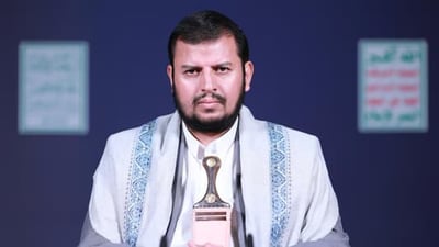 الحوثي يهدد بالتصعيد: النيران ستصل إلى البوارج الأميركية والقطع البحرية