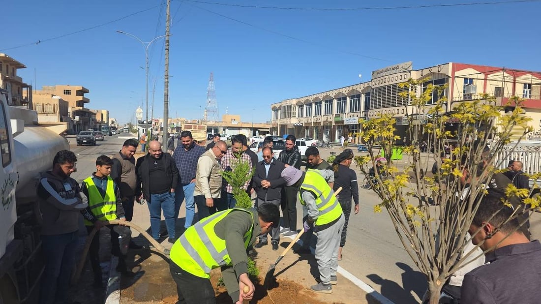 حملة التشجير الربيعية انطلقت.. صور من 8 مدن في الأنبار