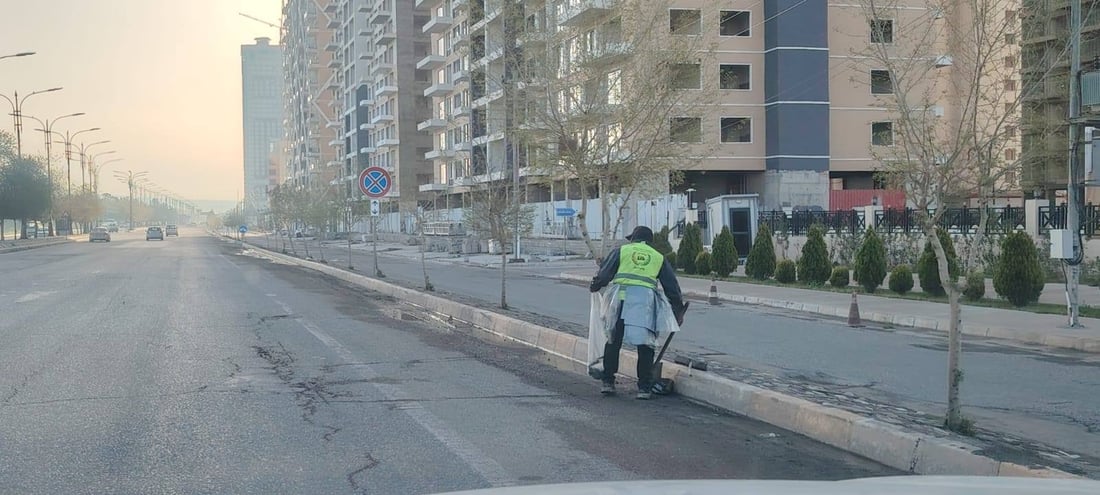 تا ئێوە لەخەو هەستان ژینگەپارێزان شەقامەکانی پایتەختیان پوخت و خاوێن کردەوە