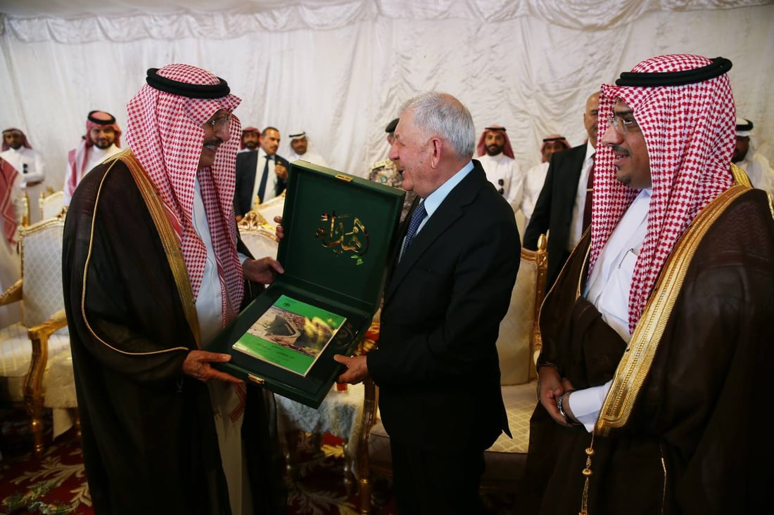 أمير سعودي يفاجئ رئيس الجمهورية بتقرير كتبه رشيد عندما كان يعمل في جازان (صور)