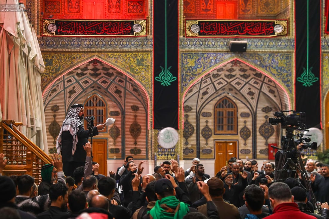 صور: ليلة حزينة في صحن الإمام علي.. حشود الزائرين يحيون ذكرى الزهراء