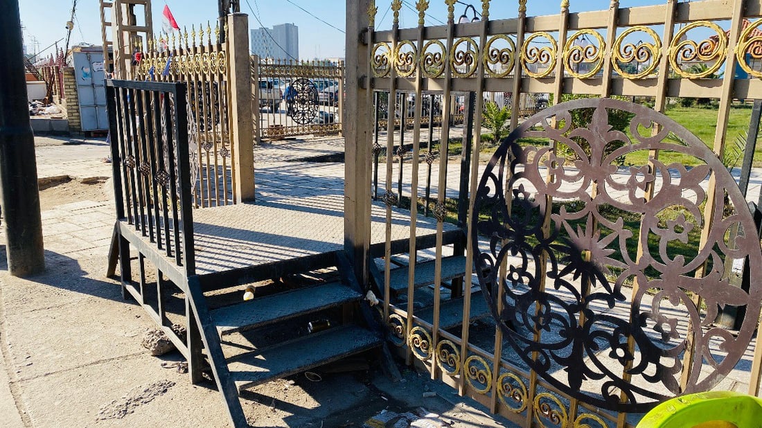 صور: بلدية العمارة نسيت وضع ممر لأصحاب الكراسي المتحركة بعد تطويق الحدائق!