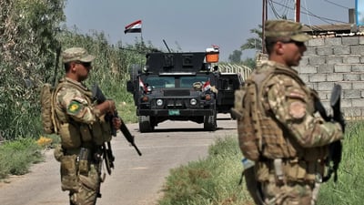 “داعش” حاول إطفاء الكهرباء بين بيجي وحديثة والجيش يحاصر المنطقة الآن