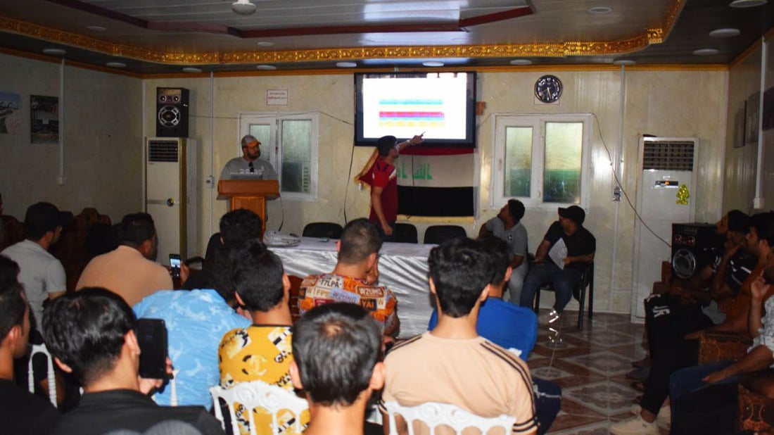 وظيفة بـ700 دولار لشباب الفاو.. قهر البحر بالسلاسل والحبال لنقل مواد الميناء الكبير (صور)