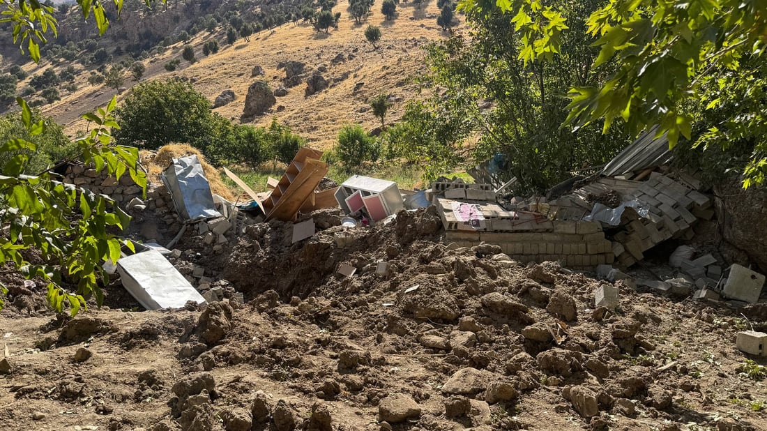 درۆن یان موشەک بووە؛ خانووەکەى خاپوور کردووە و سێ مەتر قوڵى کردووە