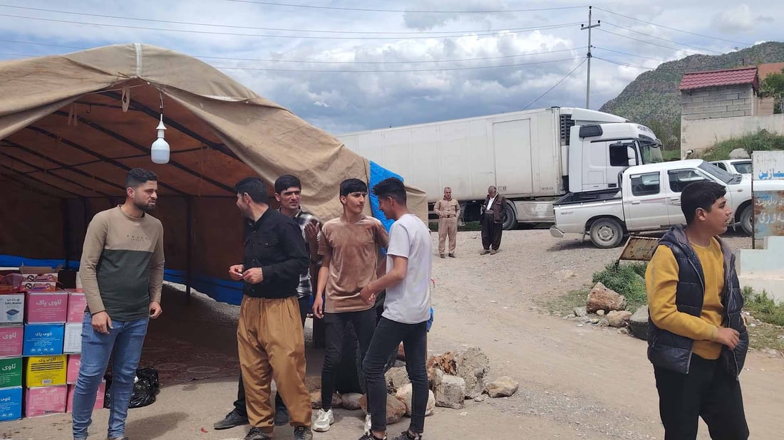 خۆپیشاندەران بالیسان دەڵێن تا بودجەی تەواوەتی دابین نەکرێت رێگا ناکەینەوە