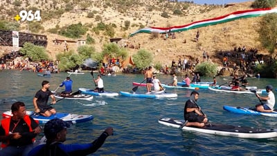 فيديو من دهوك: 100 سباح تسابقوا في النهر الأزرق.. الفائز تجاوز 3 دقائق تحت الماء