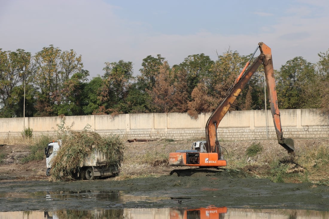 زیاتر 100 گەڵابە پاشماوە لە سەرچاوەی ئاوی بێستانسوور فڕێدرا