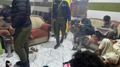 Al-Warka police detain teenagers in Muthanna cafes