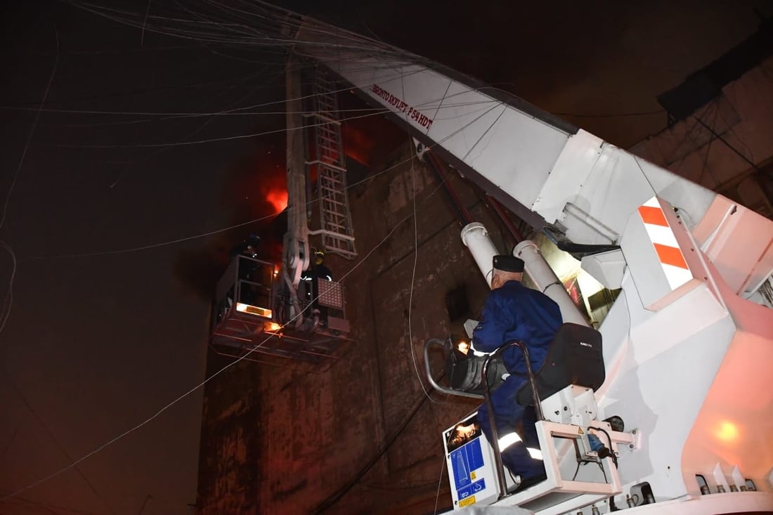 حريق يلتهم مبنى سينما غرناطة في بغداد