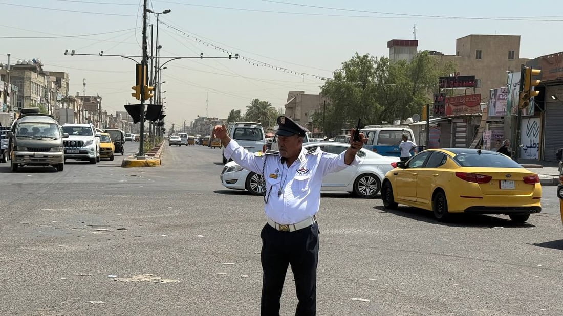 صور من بغداد: السيارات تتحرك بسلاسة نهاراً وتتقاسم الشارع مع المواكب ليلاً