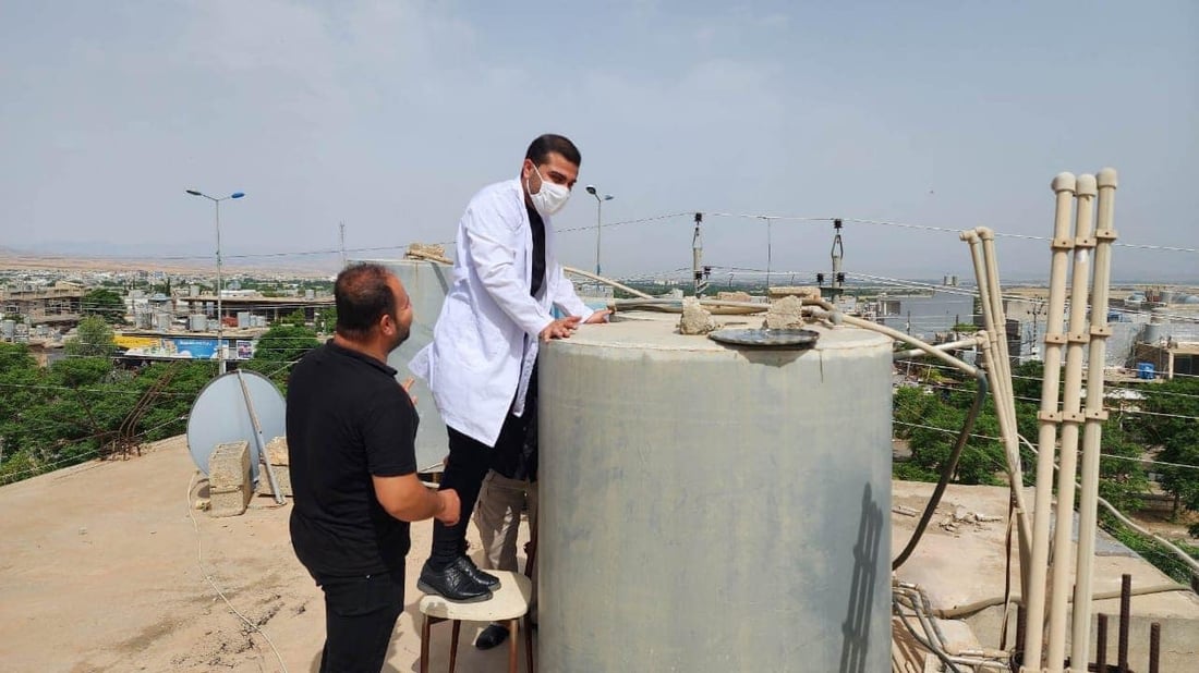 “زۆربه‌ى تانكى دوكانه‌كانى هه‌ڵه‌بجه‌ كۆن و ژه‌نگاوین”