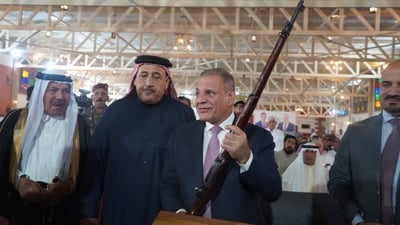 أبو مازن محاصر بساحة احتفالات وقطار نفطي.. هل لدى الجبور خطة تضامن مع 