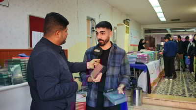 لە سلێمانی هاتووەتە هەولێر و بە دوو رۆمان بەشداری پێشانگای کتێبی کردووە