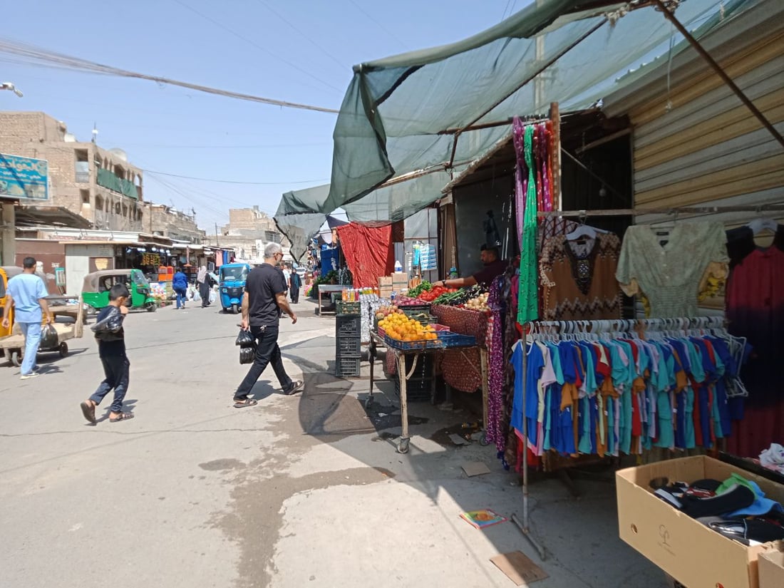 سوق بأربعة أسماء لكن الناس تعرف “الباچة”.. جولة مصورة بين أكشاك بغداد الجديدة