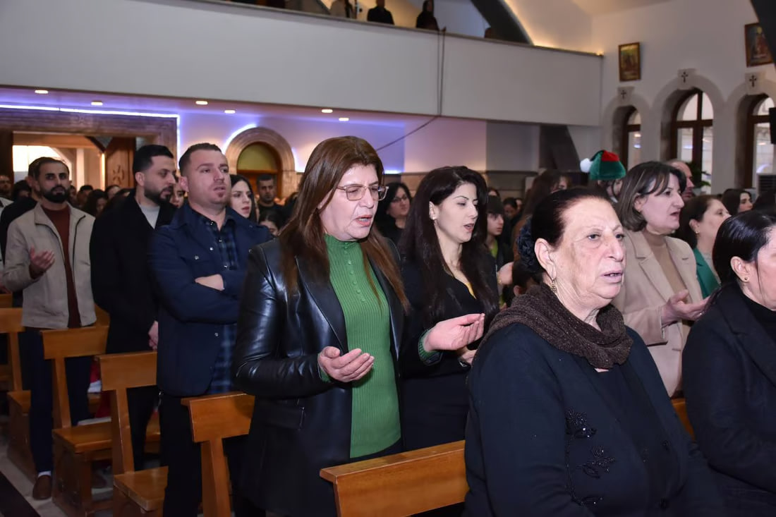 Photos: Somber Christmas Mass in Hamdaniya