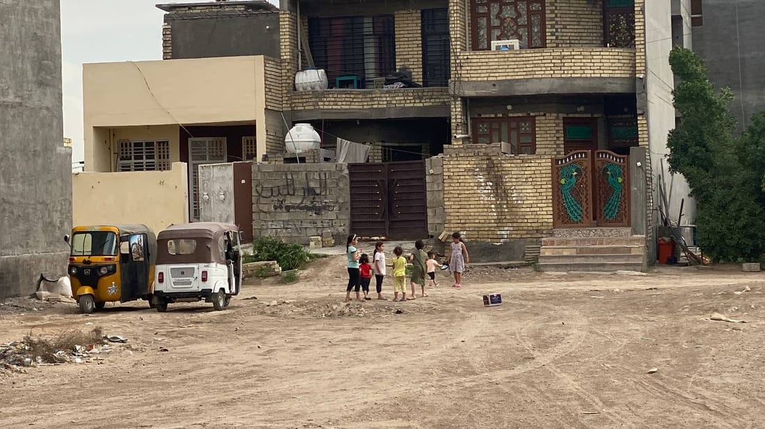 خرنابات: حي الـ3 آلاف بلا كهرباء ولا إكساء.. مرشح سابق ساهم بالـ”سبيس” مرة واحدة