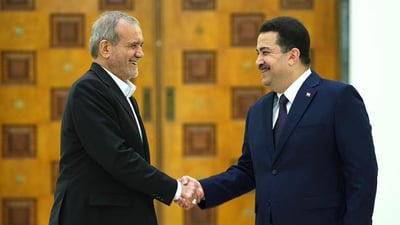 العراق يربط إيران بطريق التنمية ويساعدها على التفاهم مع الغرب.. ناطق الحكومة