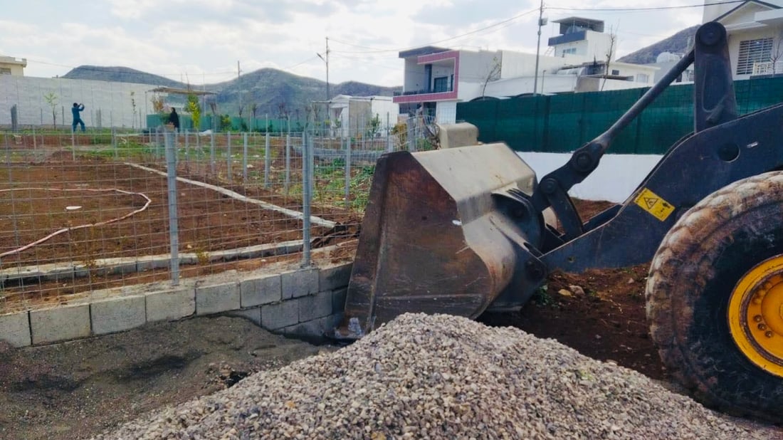 پێنج خانوو و چەند باخچەیەکی زیادەڕۆ لە رانیە تێکدران