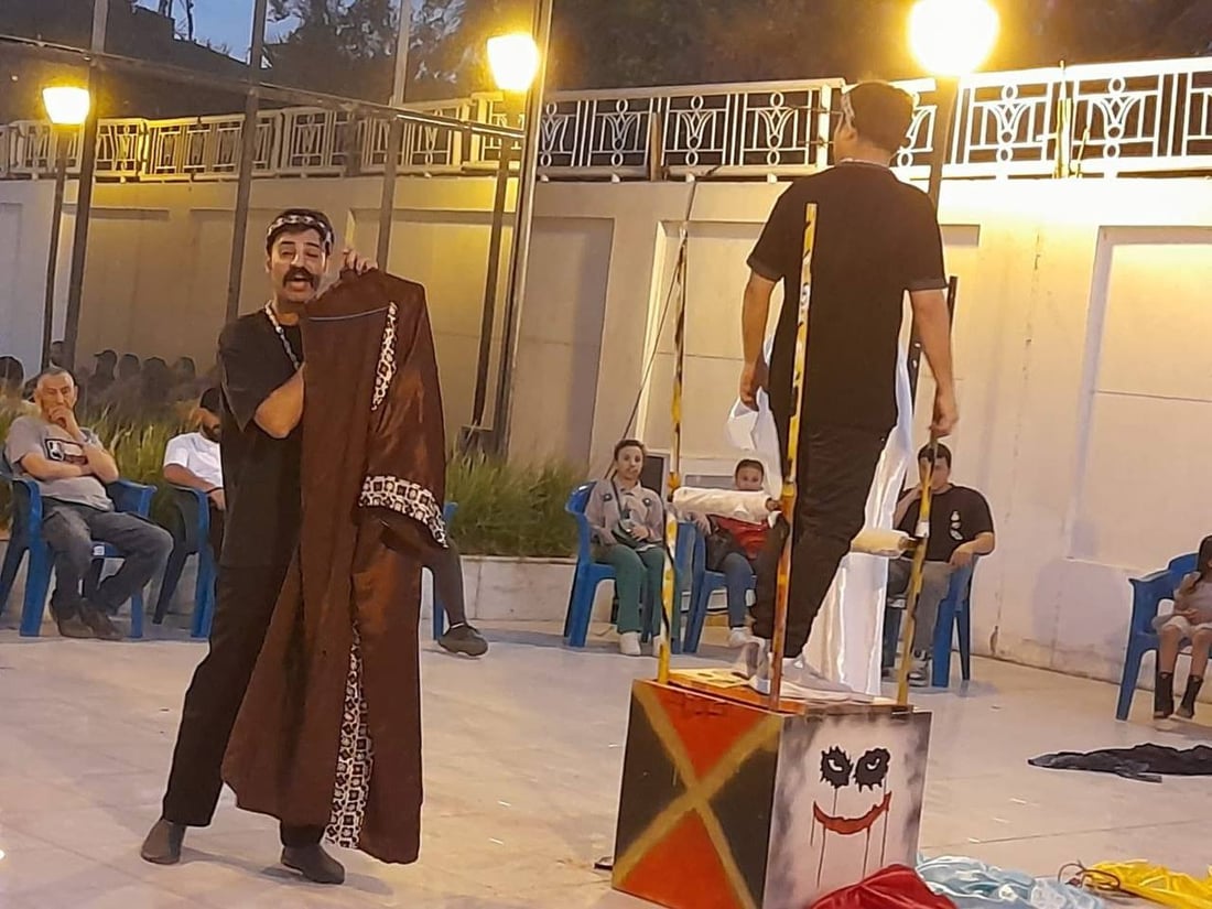 صور: فرقة بصرية تبهر الحكام والجمهور في مصر وتحصد 6 جوائز عن مسرحية “فوبيا”