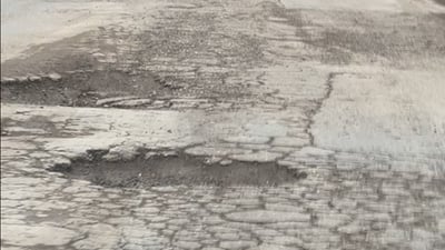 بەهۆى چاڵوچۆڵییەوە خەریکە رێگاى سماقوڵى پەکى دەکەوێت