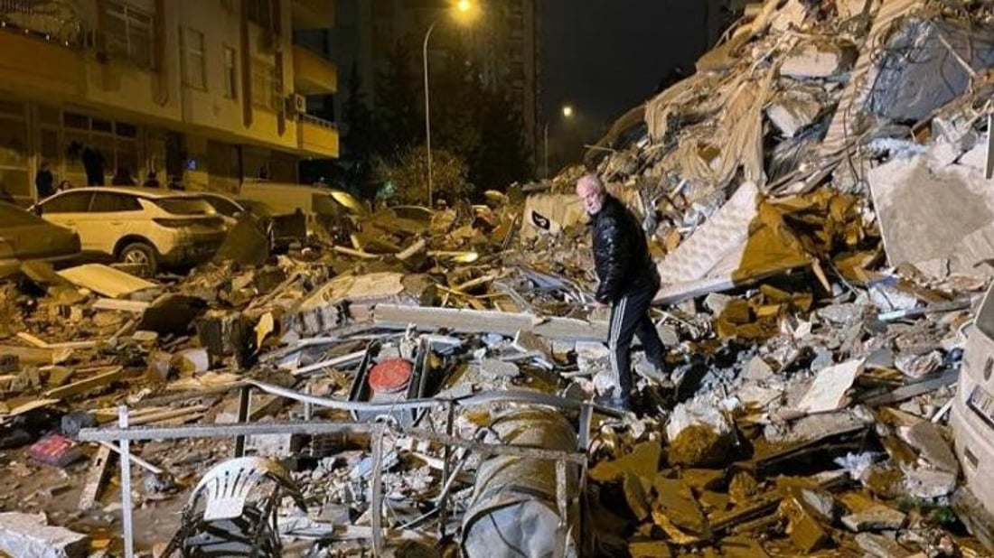 آخر تحديث لضحايا زلزال تركيا.. عدد القتلى يصل إلى 1651