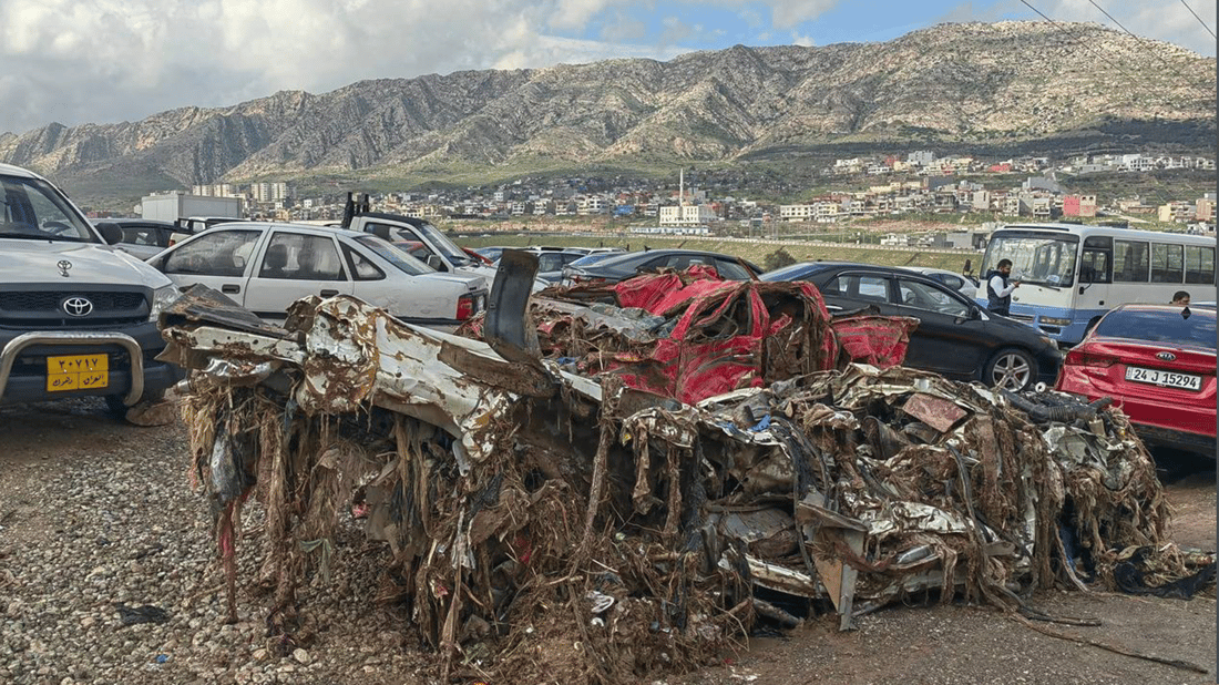 ئەو ئۆتۆمبێلانەی بەر لافاو کەوتوون ئۆتۆمبێلی دیکەیان تێکەڵ کراوە