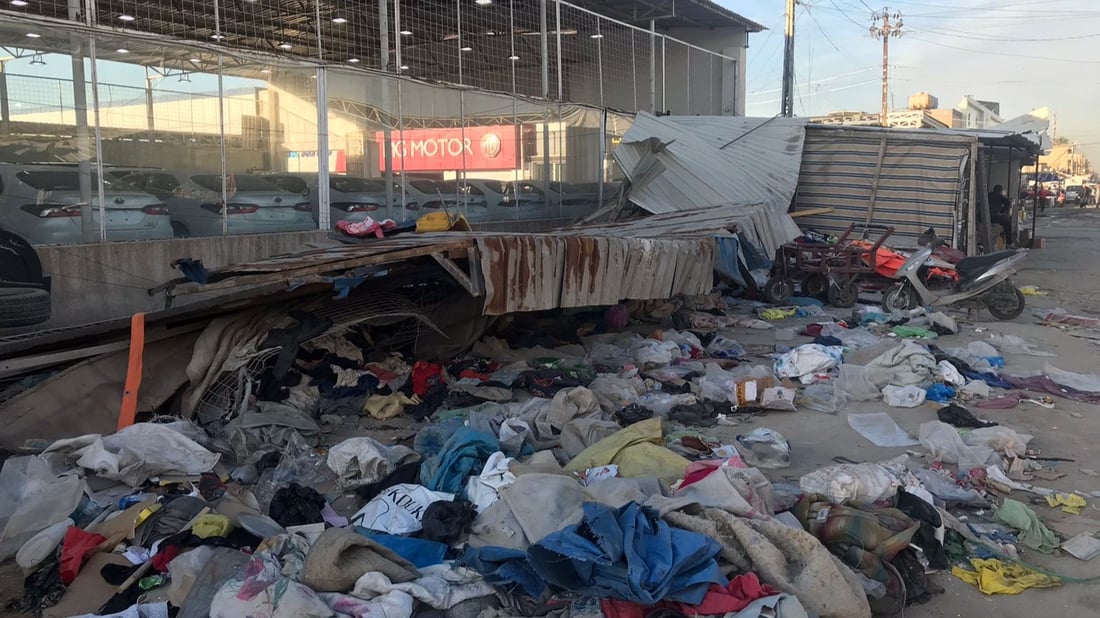 صور: تدمير بسطات شارع 26 في البياع.. حملة رفع تجاوزات صارمة والمعارض تتنفس أخيراً