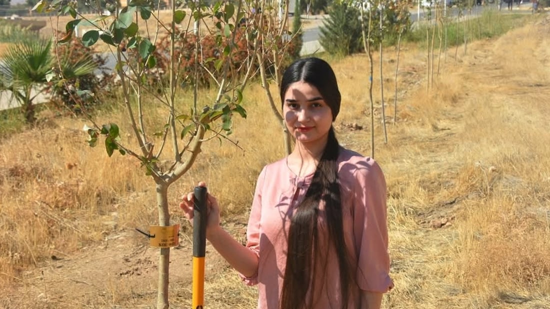 300  خوێندکار 300 نەمامیان چاند