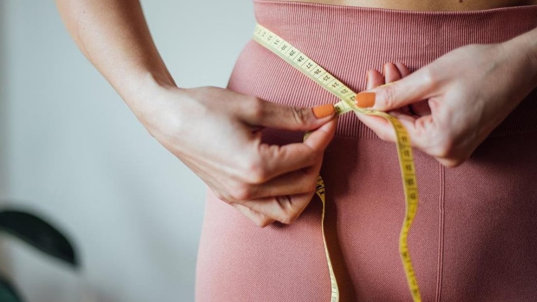 بغداد: وفاة فتاة تبلغ 23 عاماً بعد عملية “شفط دهون” في منزل “خبيرة تجميل”!