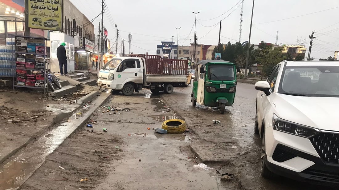 انزعاج في حي الجهاد: الأمطار كشفت حقيقة الإكساء.. و”التسليط” خطأ