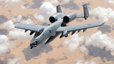 لە نزیک گەرووی هورمز؛ دووەم فڕۆکەی جەنگیی ئەمریکا لە یەک رۆژدا تێکشکا