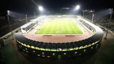 المبرقع يفتتح ملعب المسيب الأولمبي ويطالب بعودة إدارة الملاعب للوزارة
