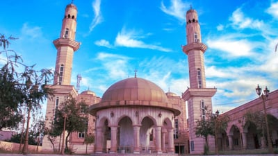 لا صلاة ولا أَذان في “أحمد خانقا” منذ 12 عاماً.. جولة مصورة من أجمل مساجد كركوك