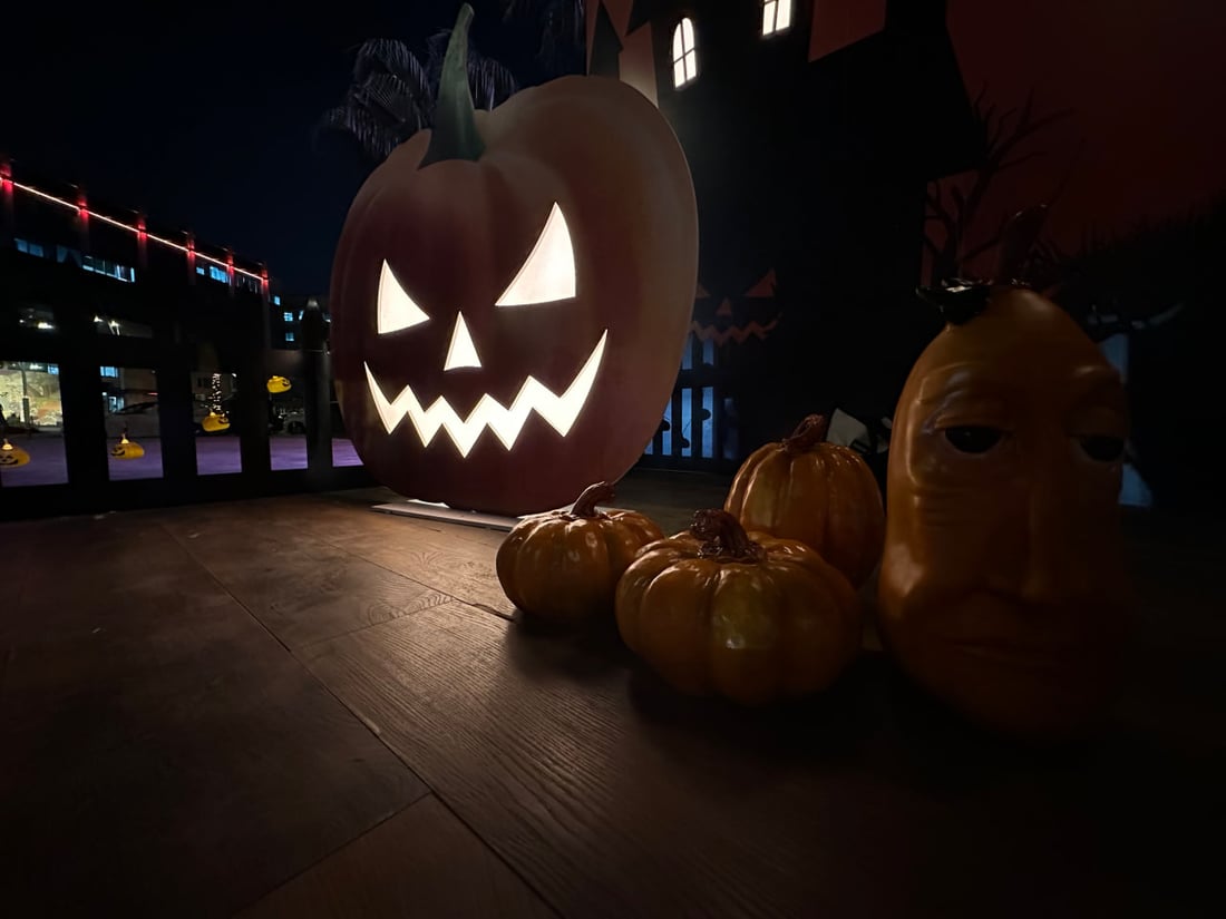 صور وفيديو: أطفال أربيل بأثواب الأشباح والساحرات.. ليلة هالوين مثيرة وأنيقة