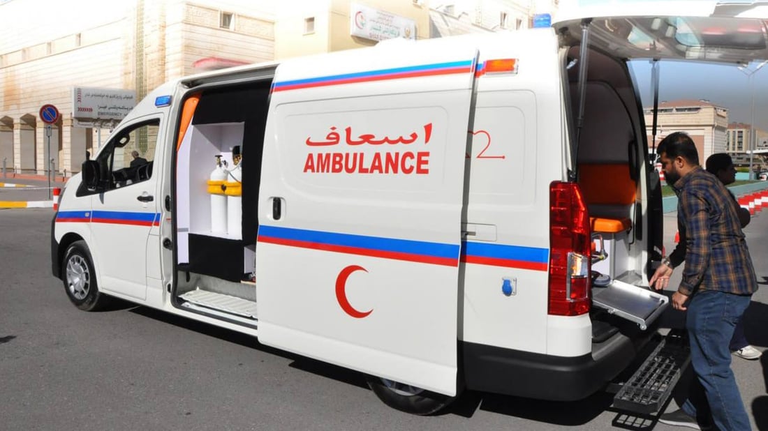 خێرخوازێك ئەمبوڵانسێکى پێشکەش بە نەخۆشخانەى شار کرد