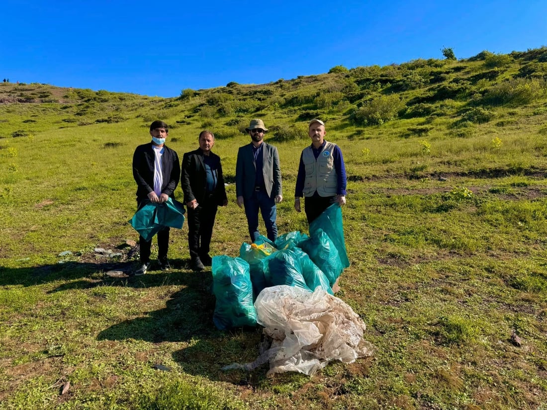 ژینگه‌دۆستان چیای گۆشینەى برادۆستیان پاككرده‌وه‌