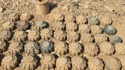 لە كێڵگە مینە هەرەمەترسیدارەكانی كوردستان بە دەیان مین لەناوبران