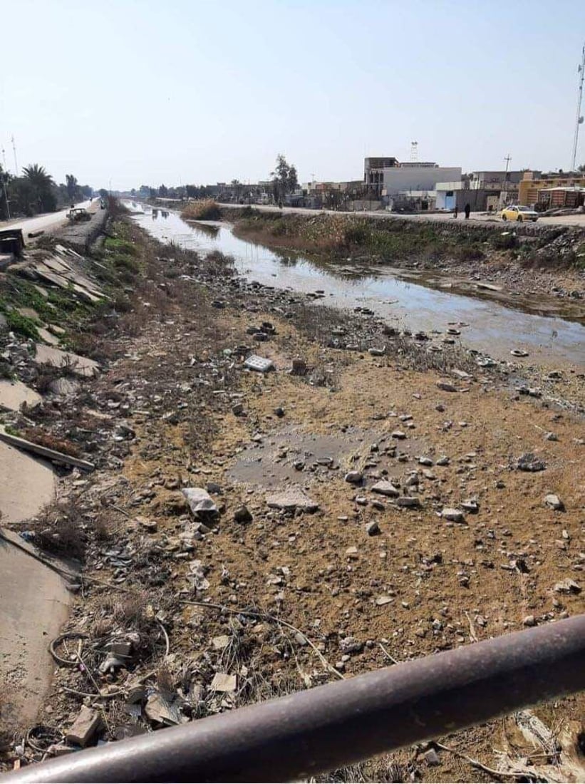 صور: قلق في سراجق بعد جفاف نهر الخالص.. والموارد تطمئن بعودة المياه خلال يومين