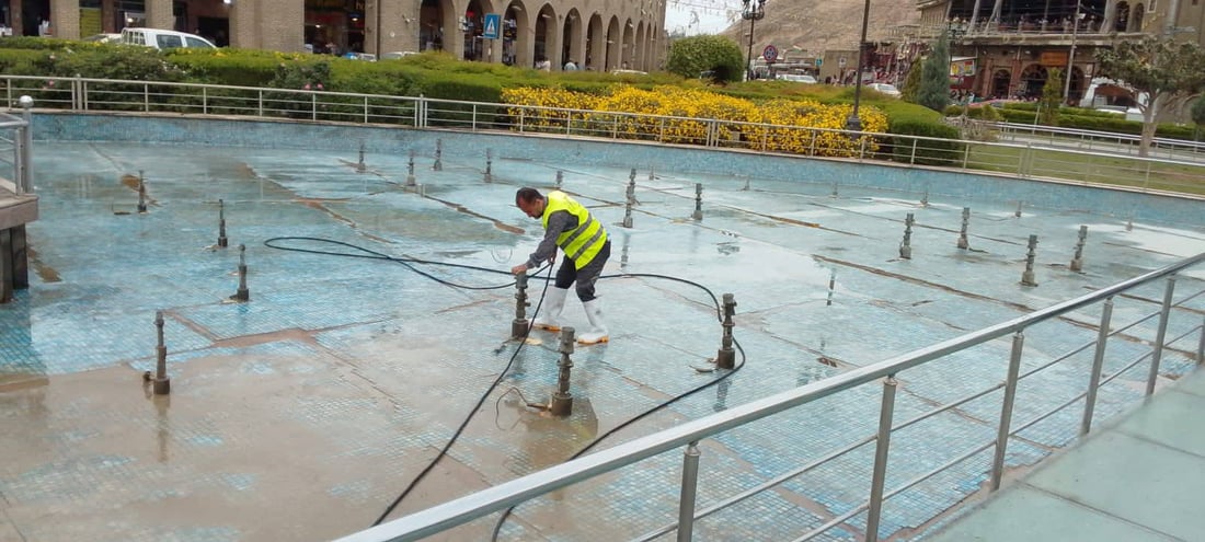 نافورەکانى ناو شارى هەولێر پاککرانەوە