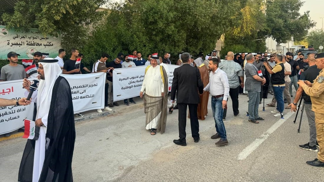صور: أنصار أبو تراب التميمي في البصرة يحتجون على أنبوب العقبة النفطي